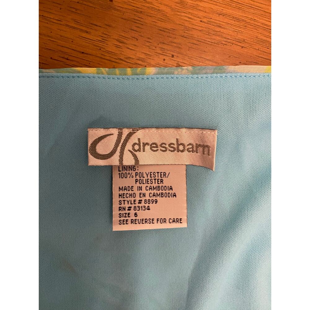 Dressbarn Hibiscus Floral Tropical Sleeveless Sweetheart Neckline Midi Dress (6) - Picture 5 of 6